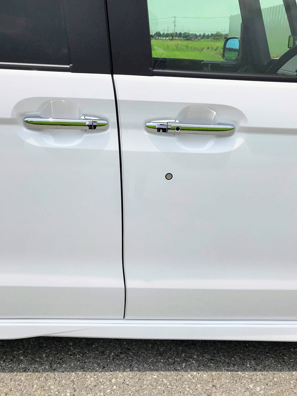 N Boxのドア開閉時のキズ防止に透明のドアエッジモールを取り付けています N Box For Life Honda N Box Customブログ