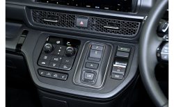 ホンダ新型「ステップワゴン」にはボタン式シフト（エレクトリックギアセレクター）が新搭載！ブレーキだけでなくシフトも電動式の流れ。
