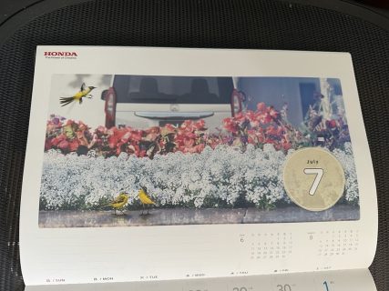 ホンダ株主優待2023年カレンダーが届きました(^^)N-BOXやN-ONEが載ってました＼(^o^)／