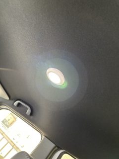 総額４４０円の車内中央LEDルームライトもN-BOXカスタムに移設しました(*^^*)